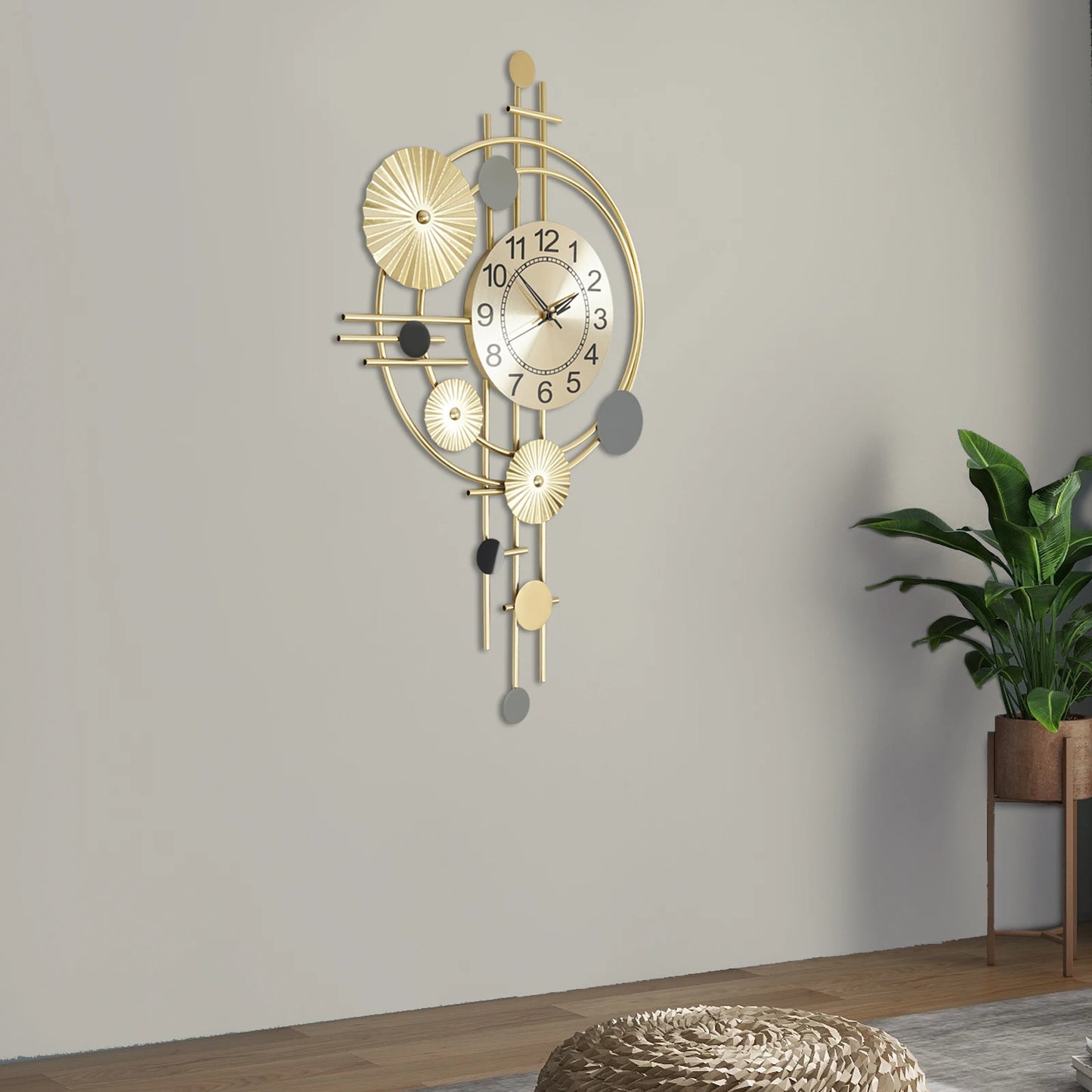 Gold Decorative Wall Clock Silent Non-Ticking For Indoor Use