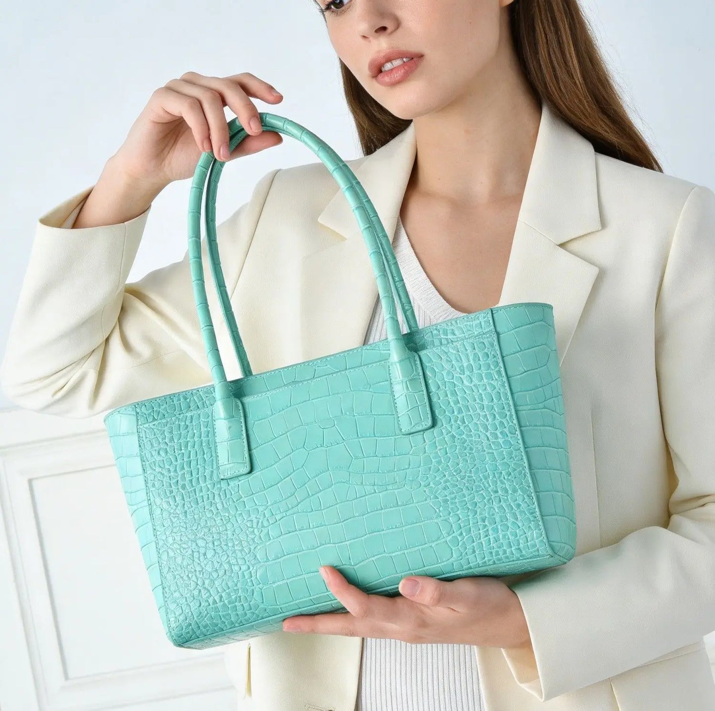 high-quality designer classic trend women's handbag casual women's cross-body bag leather shoulder bag