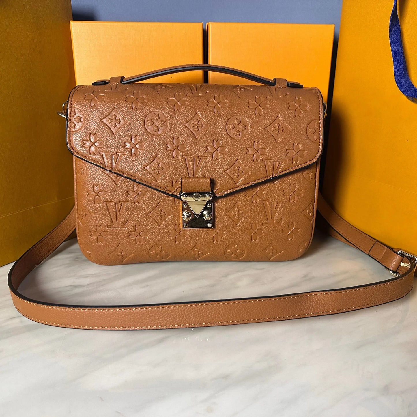 Luxurys Designers bag Embossing flower pochette Women Handbag Messenger Bags Genuine Leather METIS Elegant Womens Shoulder Cross