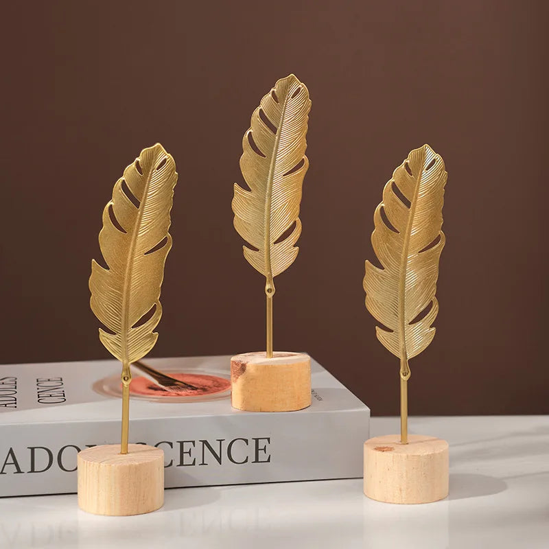 Metal Ginkgo Leaf Figurine For Desktop Decor And Photo Props