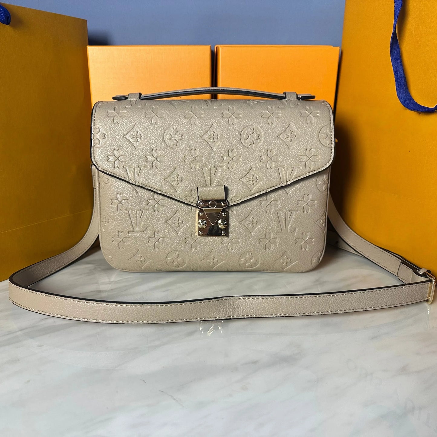 Luxurys Designers bag Embossing flower pochette Women Handbag Messenger Bags Genuine Leather METIS Elegant Womens Shoulder Cross